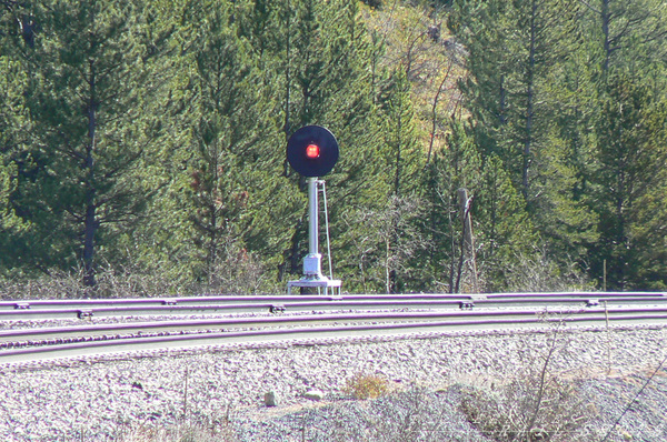 Block signal - Coal Creek Canyon, CO
A block signal in Coal Creek Canyon, Colorado shows a westbound is about to liven up Pine Cliff - 2007
Keywords: signal;coal creek;colorado;pine cliff;up