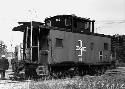 B&M caboose #465
B&M cab #465, assigned to D&H transfer run SK-4 rests while the crew awaits the arrival of the TIRR trackmobile with interchange traffic.
Photo Copyright 2008 Tim Baldwin
Keywords: b&m;d&h;caboose;tirr;sk-4;cab