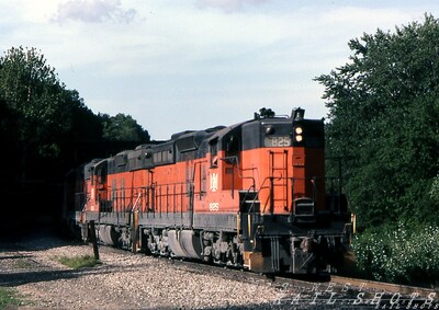 B&LE SD9 #825 Conneaut OH
Bessemer & Lake Erie SD9 #825 heads south from the Conneaut OH ore docks with loads for Pittsburgh area steel mills.
Photo Copyright 2008 Tim Baldwin
Keywords: b&le;sd9;conneaut;bessemer;lake erie;oh;steel