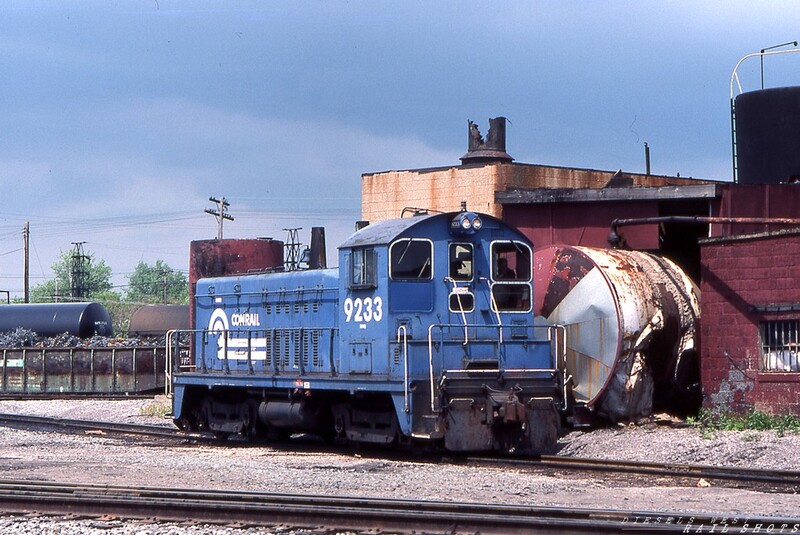 CR NW2 #9233 North Tonawanda NY
Conrail NW2 switcher #9233 negotiates industrial trackage on former PC rails in North Tonawanda NY before returning to Kenmore Yard.
Photo Copyright © 2008 Tim Baldwin
Keywords: conrail;cr;nw2;switcher;9233;tonawanda;kenmore;ny