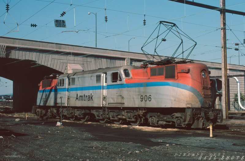 AMTK GE GG1 #906
AMTK GE GG1 #906 Photographed at Harrisburg on 15th October 1977 Photographer Unknown, scanned from an original Kodachrome slide now part of my personal collection.
Keywords: amtrak;amtk;gg1;906;harrisburg