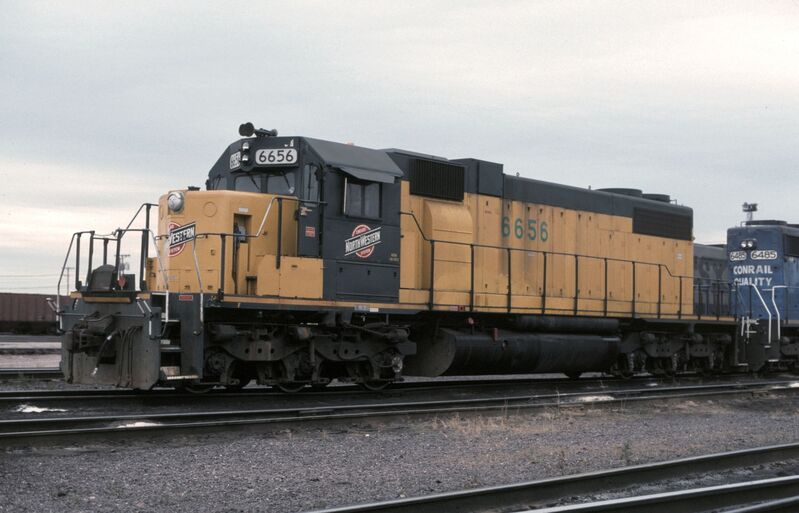 CNW EMD SD38-2 #6656
CNW EMD SD38-2 #6656 photographed on 22nd September 1997 at Proviso Yard, Elmhurst, Illinois by Joe Ferguson, scanned from an original Kodachrome slide now in my personal collection.
Keywords: cnw;sd38-2;proviso;yard;elmhurst;illinois;il