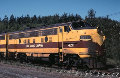 EMCO EMD F9A #4211
EMCO EMD F9A #4211 when she was still a working engine, photographed 6th September 1992 at Hoyt lakes, Minnesota by Lon Coone. scanned from an original Kodachrome slide now in my personal collection
Keywords: emco;f9a;hoyt lakes