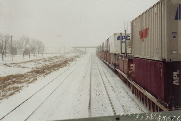 CNW - Clinton, Iowa - 1979
CNW-1979-westbound leaving Clinton, Iowa for Boone, Iowa
Keywords: cnw;up;clinton;boone;iowa;snow