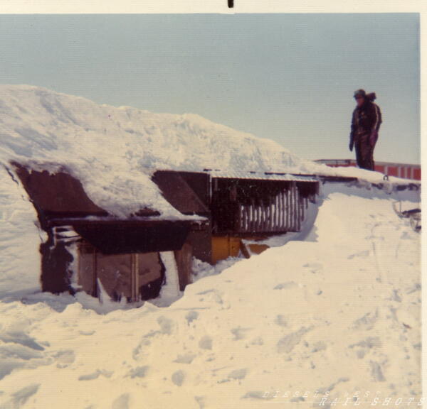 CNW SD-45 snowbound - 70's - Image 4
Here some nice shots of CNW SD-45 #956 snowbound in the 70's
Keywords: cnw;sd45;snowbound;snow