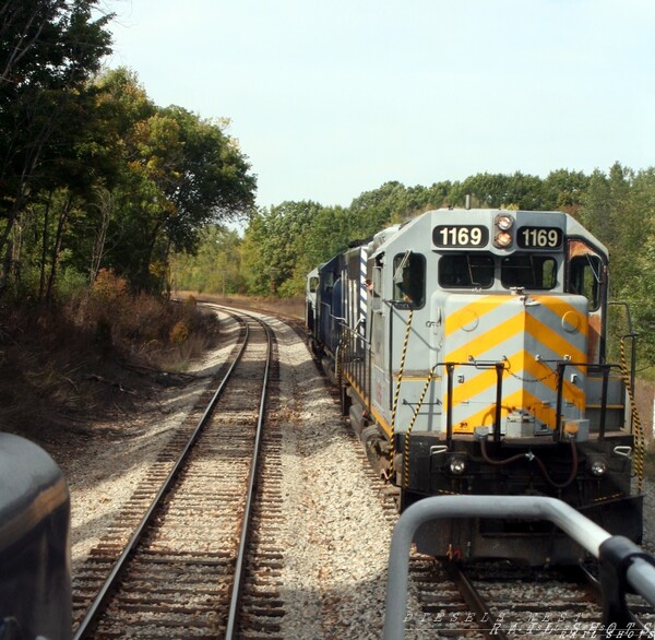 Meeting at Mt. Morris, Michigan
Taken while I was engineer on the Z127, the daily manifest train between Flint and Saginaw, I am holding in the pass, as the power of the Z144, a coal train on our road, heads south for a pick-up
Keywords: mt. morris;michigan;in-cab;meet