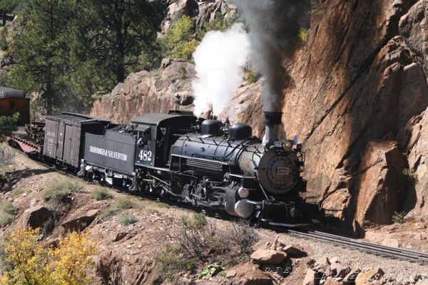 DRGW 482 at Rockwood
A beautiful shot, in a famous place..the 482(K-36 class 2-8-2 "Mikado") heads towards Silverton, along the rock ledge at Rockwood
Keywords: drgw;482;silverton;k36;rockwood;mikado;silverton