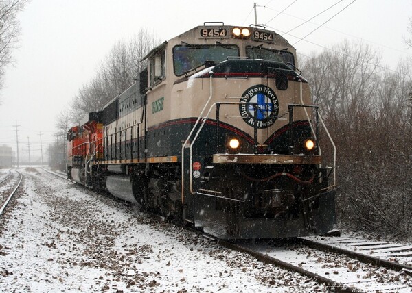 BNSF Coal Power in Essexville, MI
I took this while 'swapping' end on run-thru power.  A light snow squall had just started
Keywords: bnsf;sd70mac;essexville;mi;coal