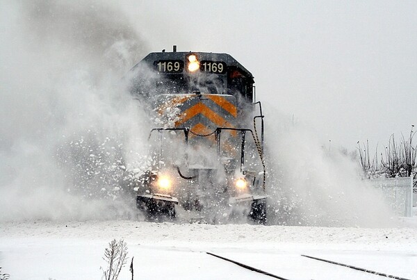 BAMMMM...
The LSRC 1169 hits a snow drift this spring at Birch Run Rd, south on the Z127
Keywords: lsrc;1169;snow;spring;michigan