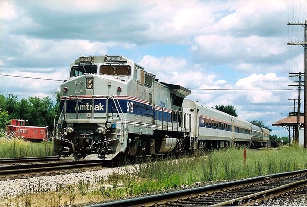 The International Limited
Taken in the mid 90's heading west at Durand, MI
P32-8
Keywords: p32-8;amtrak;international;limited;durand;mi