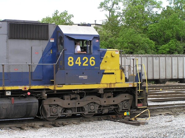 CSX 8426 SD40-2
CSX 8426 SD40-2 at Radnor Yard, Nashville,TN
Keywords: csx;sd40-2;radnor;nashville;tn