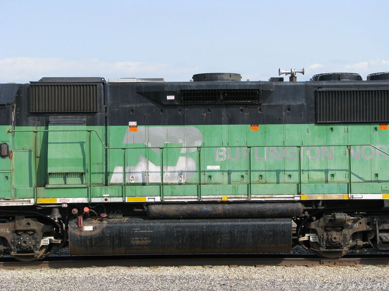 BNSF GP50 3110
Conductor's side of BNSF GP50 3110 showing middle of unit and fuel tank.
Keywords: gp50;bn;bnsf;remote control;3110;kansas;lenexa;fuel tank;detail