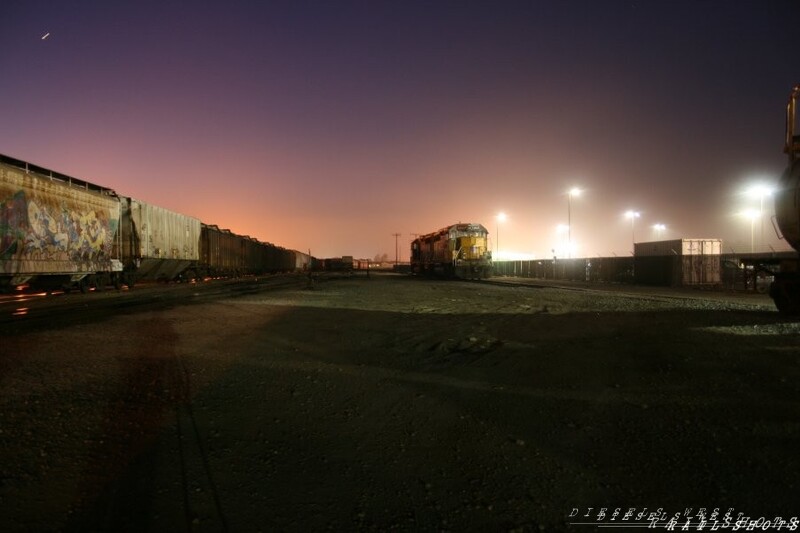 Guadalupe Yard at night
The small Guadalupe yard seen here on this warm summer night
Keywords: gp40-2;1432;sp;up;guadalupe;night