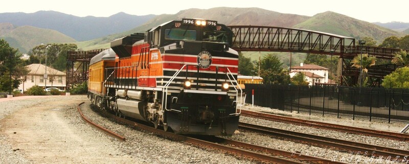 Departing SLO
UP 1996 in its SP heritage scheme departs SLO
Keywords: sd70ace;slo;sp heritage;up;excursion;fan