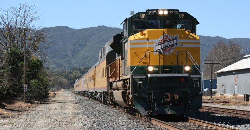 'Rippin' through town
UP 1995, runs through Santa Margrita with the SSLOBA27 in tow
Keywords: sd70ace;cnw;heritage;up;1995;chicago;north western;california