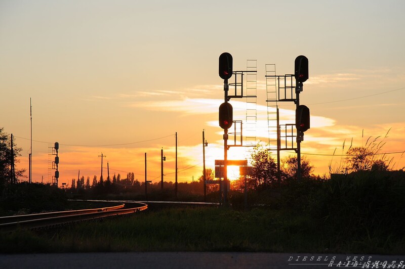 Sunset at Colebrook
BNSF Colebrook and Mudbay on the BCR Port Sub at dusk.
Keywords: colebrook;bbnsf;mudbay;bcr;port;dusk