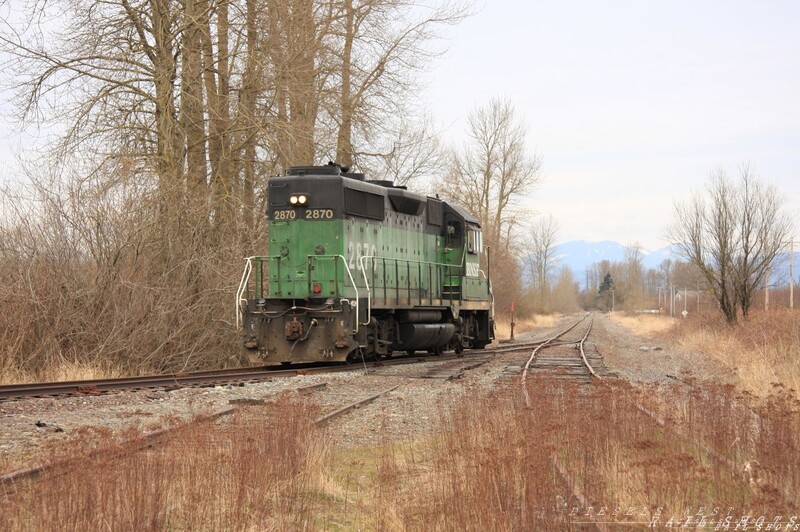 BNSF(BN)(NP)(GN)(Milw)
Here the Sumas local heads lite over to Lynden Washington at the wye that used to be the ole' Milwaukee road line from Bellingham to Sumas Washington and its connection with CPR
Keywords: gp39-2;bnsf;sumas;lynden;washington;wye;bellingham;cpr