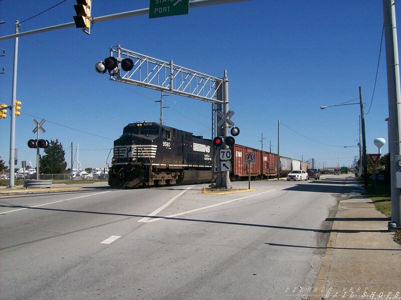 Norfolk Southern 'Streetrunning'
Norfolk Southern 'Streetrunning' in Morehead City, NC. 
Leaving from Port
Keywords: ns;street running;morehead;nc;port