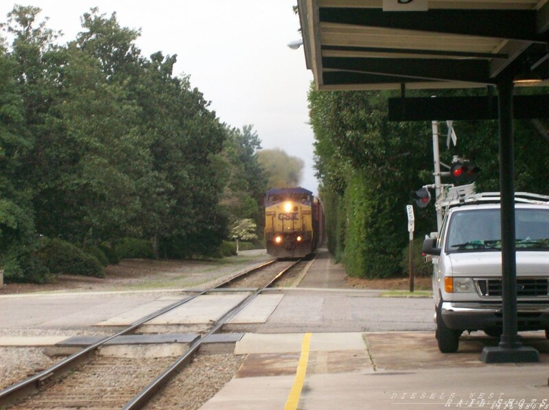 CSX Freight Train
CSX Freight passing through Southern Pines NC
Keywords: csx;freight;southern pines;nc;ge