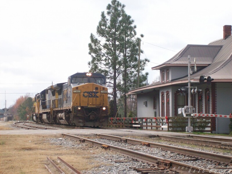 CSX Aberdeen NC 11/22/13
CSX Aberdeen NC Station Crossing
'D8-40CW #7300'
Keywords: dash 8;d8-40cw;aberdeen;station;depot;csx;7300;christmas;holidays