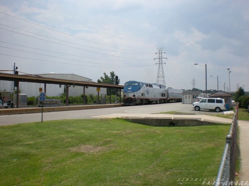 Amtrak 188 w/Amtrak Regional Train 194
Amtrak train 194 arriving at Richmond, VA Staples Mill Road station
Keywords: amtrak;va;richmond;ettrick;virginia;station;staples mill