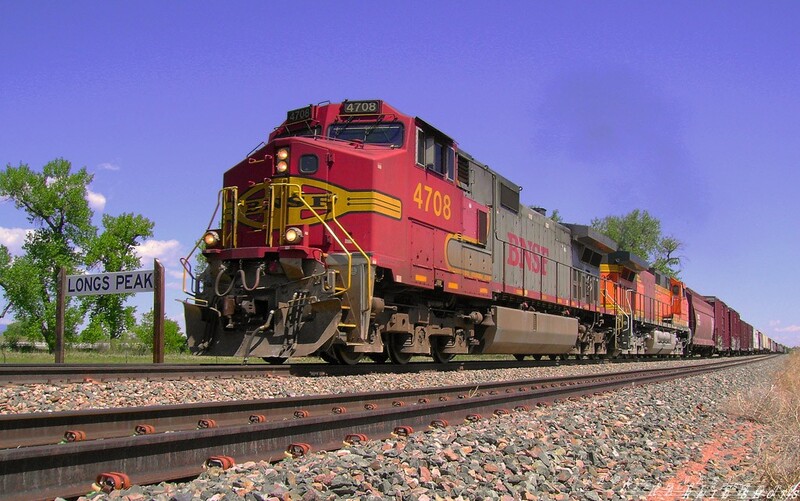 Station Sign Longs Peak...
BNSF 4708 is seen coming down the 1.66% Grade from Berthoud Hill, on the H-LAUDEN1-07a, Laurel, Montana to Denver, Colorado Manifest, as it passes the station sign at Longs Peak, Colorado. Copyright 2008 By Denver_Zephyr
Keywords: dash 9;atsf;longs peak;berthoud;montana;denver;bnsf;laurel
