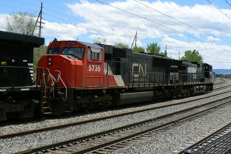 CN 5735 - SD75i
NS and CN power lead a merchandise train on the UP/BNSF joint line in Littleton, CO - February 12, 2013
Keywords: ns;cn;sd75i;colorado;littleton;joint line;merchandise