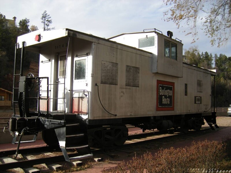 Burlington Route Caboose
This caboose sits near the Chamber of Commerce in Hot Springs, South Dakota... it doesn't get used for anything... just all locked up... makes for great reference photos 
Keywords: cbq;cab;dakota;sd;hot springs